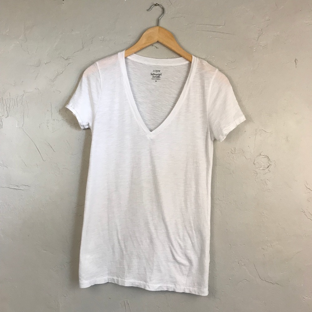 🎉J. Crew Factory White featherweight cotton shirt